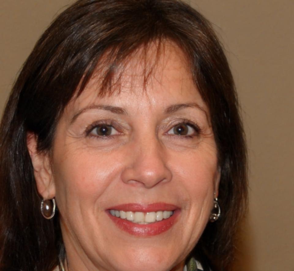 Instructora Lourdes Ferreira